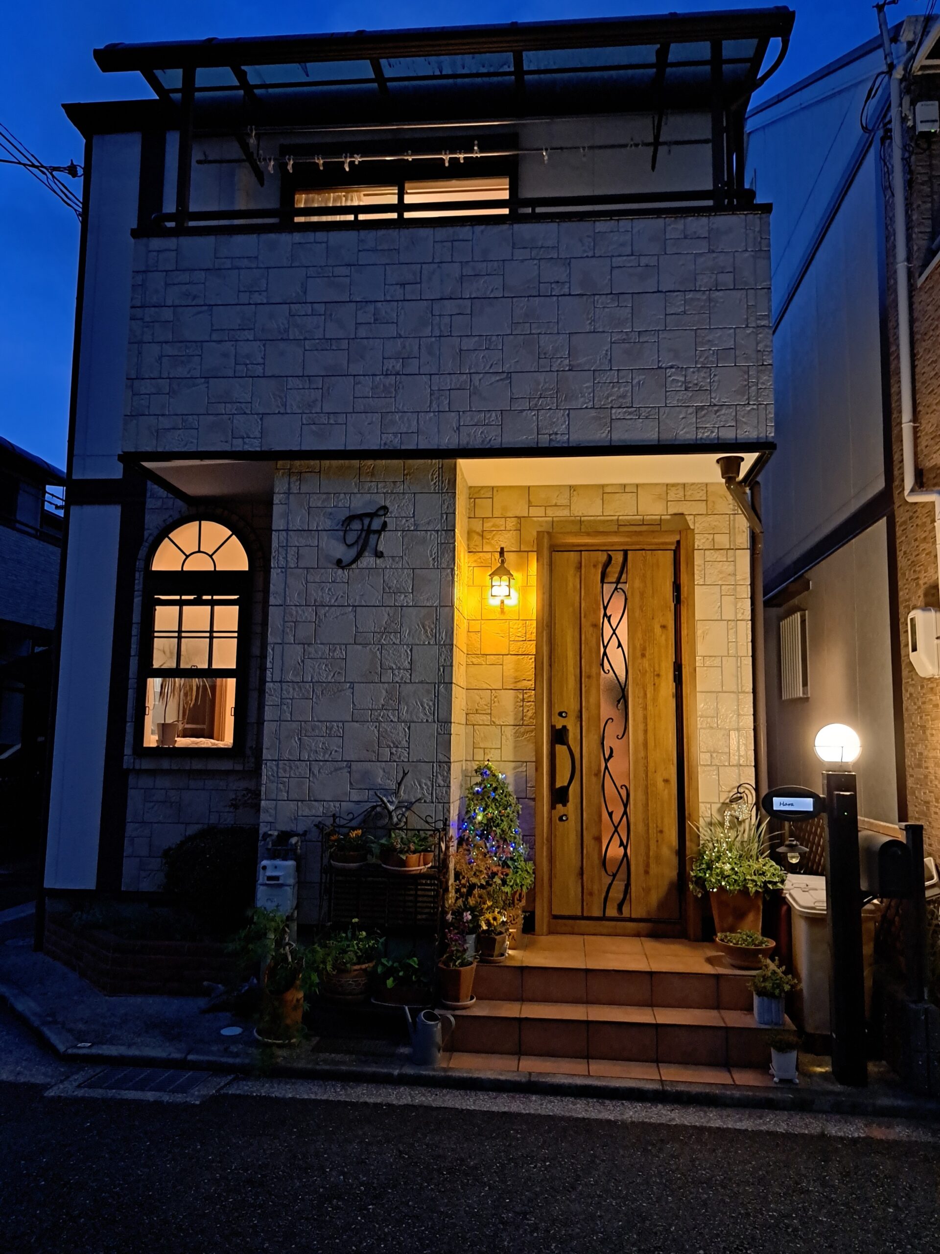 YKK AP玄関ドアカバー工法でさらにお玄関が可愛らしくなりました！